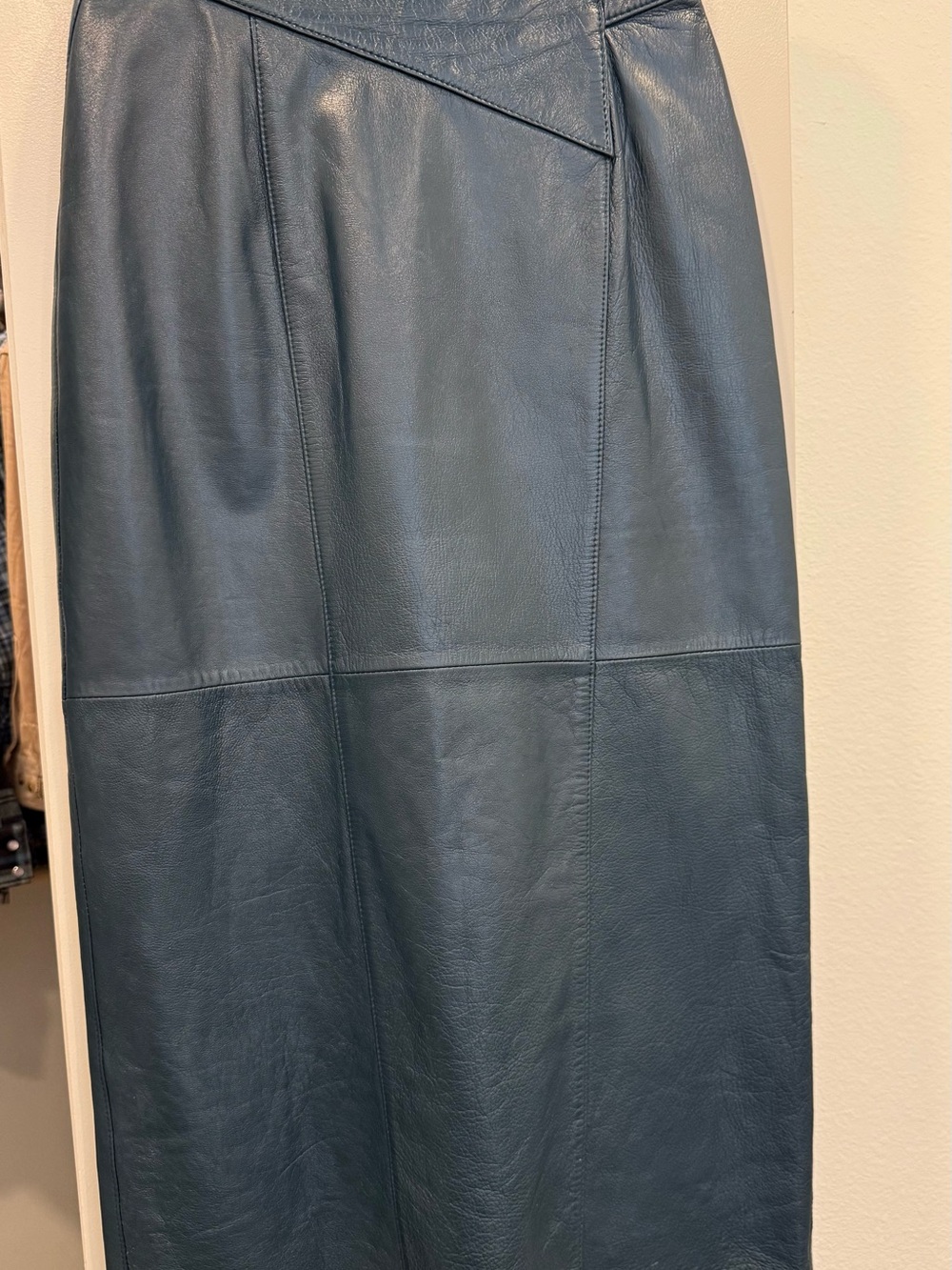 Women's Green Leather Midi Skirt - Sleek Panel Design
